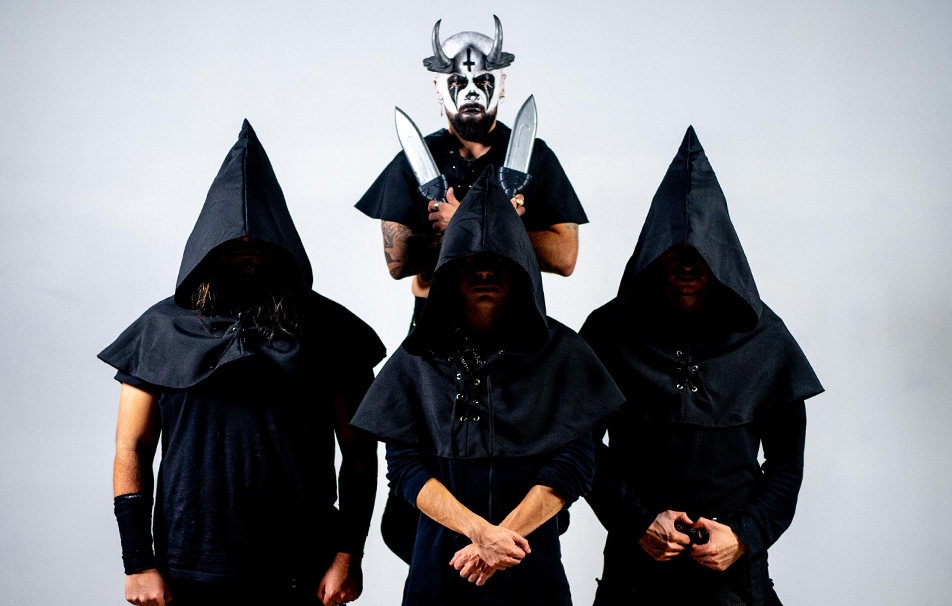 Estreia anti-religiosa do King of Knives
