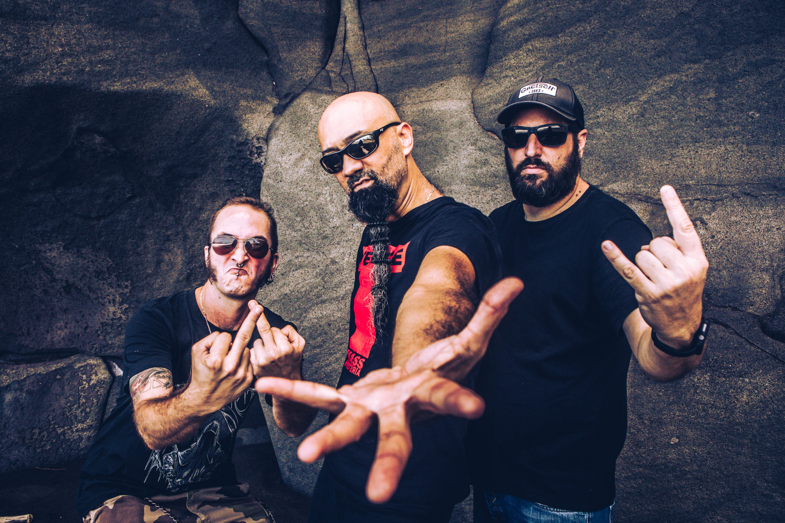 Lomor lança o videoclipe “Constrained Humanity”