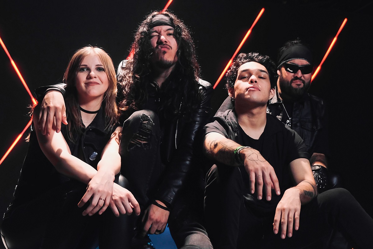 Ratchet Dolls lança o hit de hard rock moderno “The Enemy”