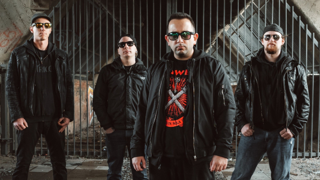 Smorrah lança o single e videoclipe “Buried Underneath”