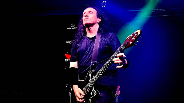 Marcio Sanches apresenta Classical Queen com ingressos populares no Rooftop da Galeria do Rock, em São Paulo, neste sábado, dia 5 de outubro
