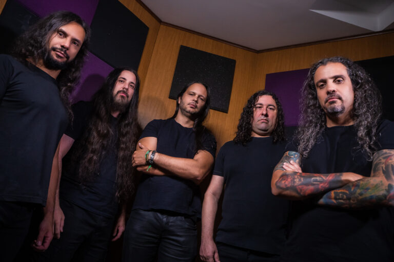 Seventh Seal lança novo single e videoclipe após 10 anos