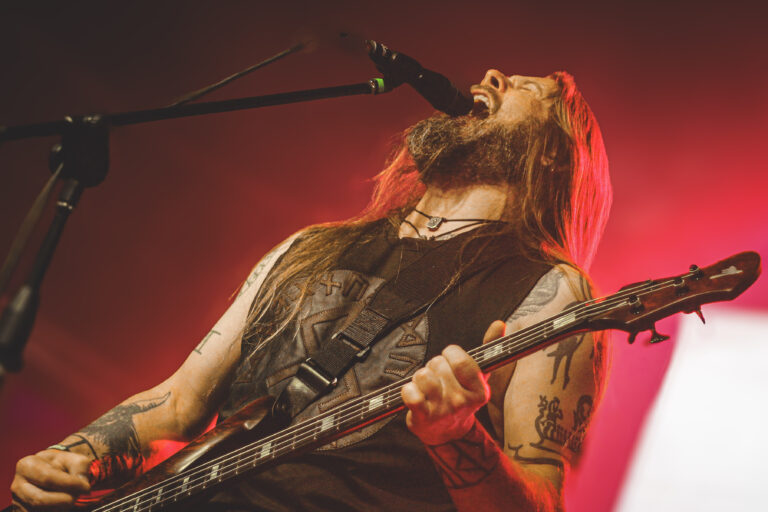 Enslaved entrega show poderoso em novo retorno ao Brasil