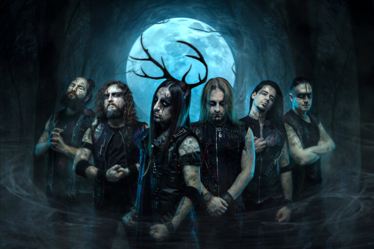 Elvenking encerra trilogia com o álbum Reader of the Runes – Luna e lança clipe de “The Ghosting”