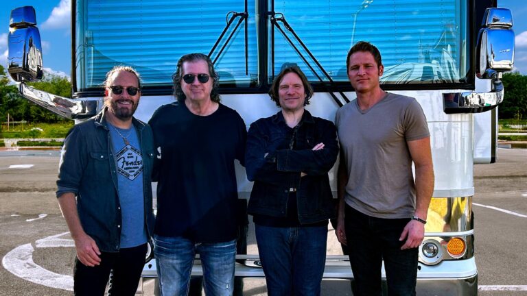 Revisiting Creedence se apresenta, neste domingo, na Vibra São Paulo