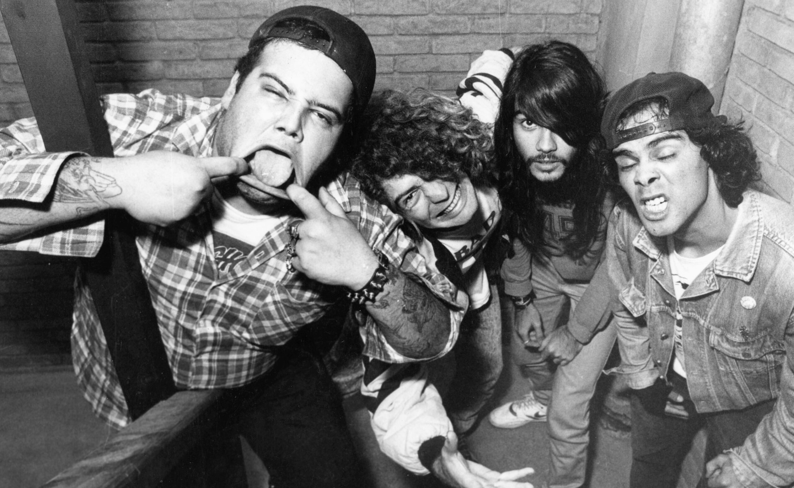 Memory Remains: Ratos de Porão – 40 anos de “Descanse em Paz” e as acusações de “traidores do movimento Punk”