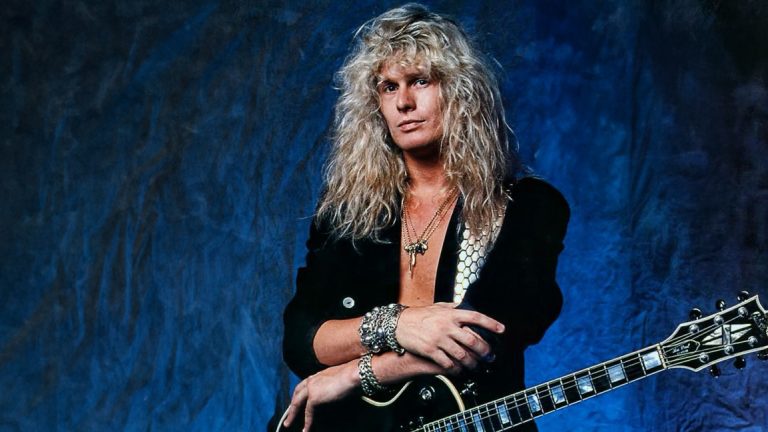 Morre John Sykes, guitarrista lendário de Whitesnake e Thin Lizzy, aos 65 anos