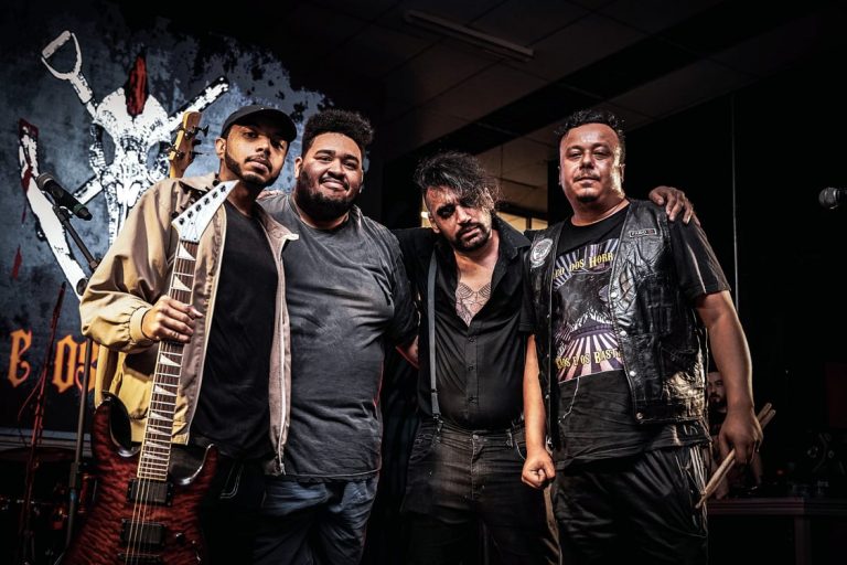 Circo dos Horrores: O monólogo musical que une punk rock, drama e superação em uma experiência única