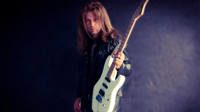 Kiko Shred, guitarrista do Viper, se junta a Fabio Lione para shows em Limeira, São José dos Campos e São Paulo