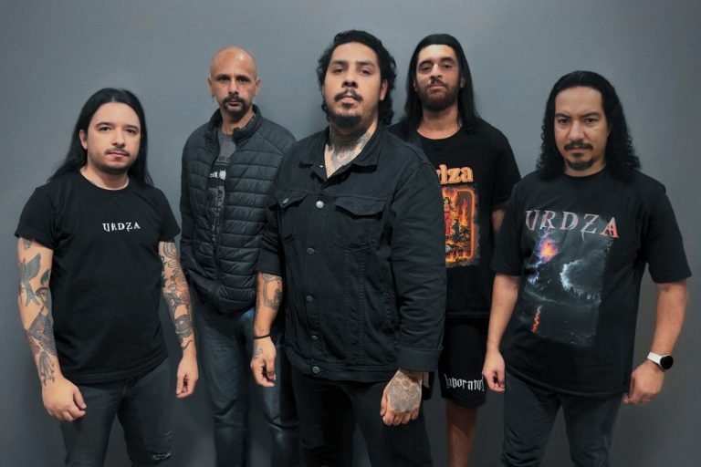 Urdza anuncia shows de lançamento do álbum de estreia “A War with Myself”