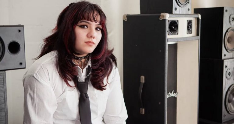 Madison Violett estreia com o poderoso single “Circling”