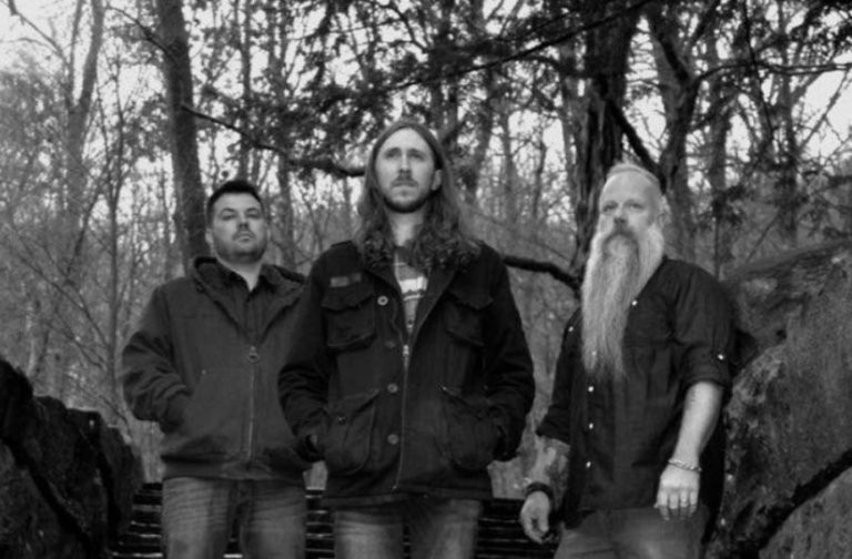 Megaton Communion lança álbum “Red Sky Warning” pela Black Doomba Records