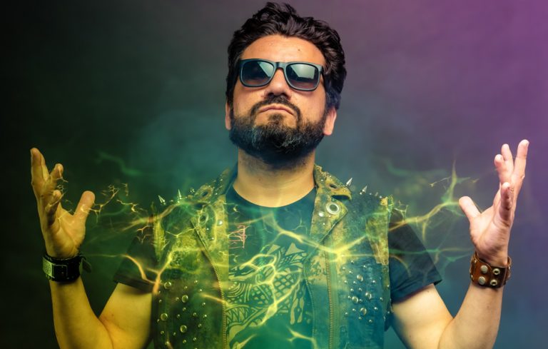Felipe del Valle lança ‘Bring Me The Light’