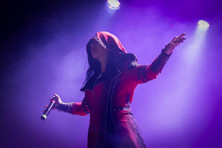 Lacuna Coil traz seu ‘Império Insone’ a São Paulo