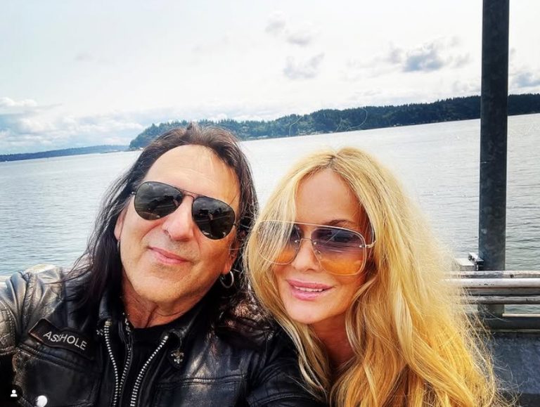 Kimberly Burch, noiva de Taime Downe, morre em cruzeiro temático