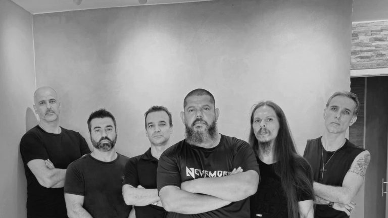 Aeon Fracture lança o single “Fractured” explorando a entropia da vida e o caos existencial