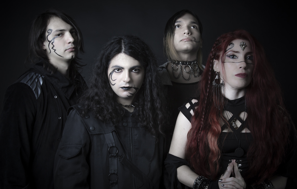 Aura De Ilusiones apresenta seu álbum de estreia, “La Senda” Aura De Ilusiones apresenta seu álbum de estreia, “La Senda”