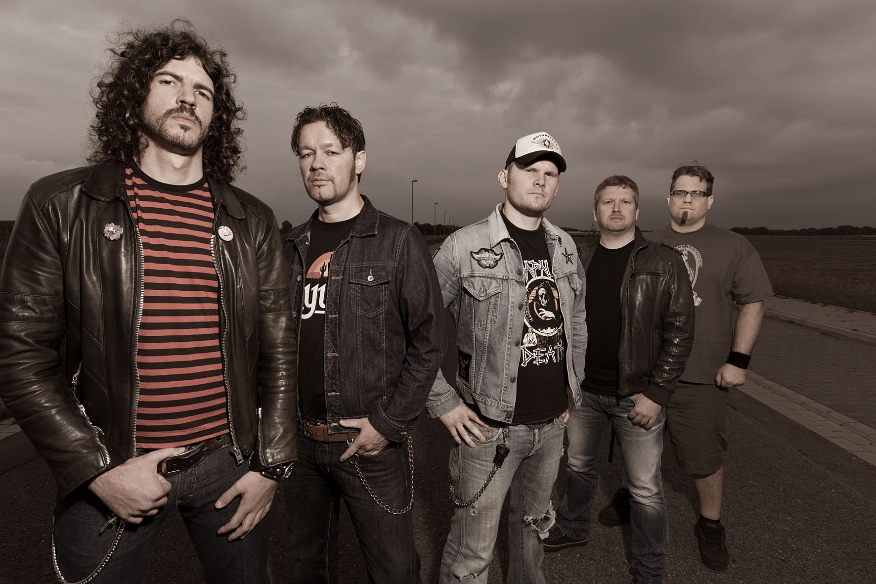 Motorjesus lança “Streets of Fire”, novo álbum disponível no Brasil pela Shinigami Records Motorjesus lança “Streets of Fire”, novo álbum disponível no Brasil pela Shinigami Records