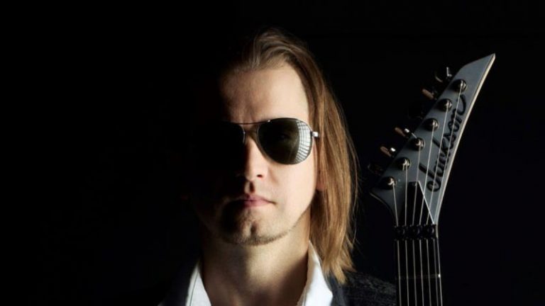 Tom Frelek lança álbum instrumental Rewrite Tomorrow com participações de Marco Minnemann e Mike Lepond