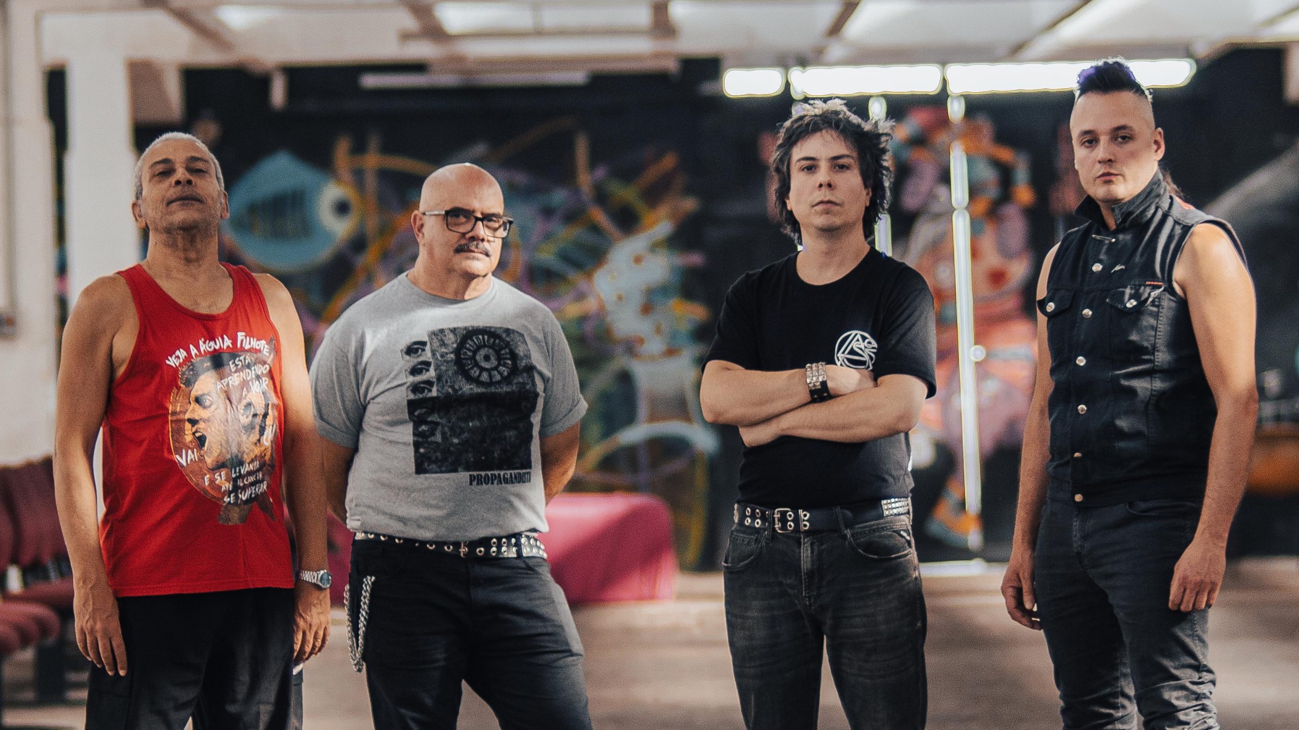 Cólera celebra 45 anos de resistência no palco do Sesc 24 de Maio