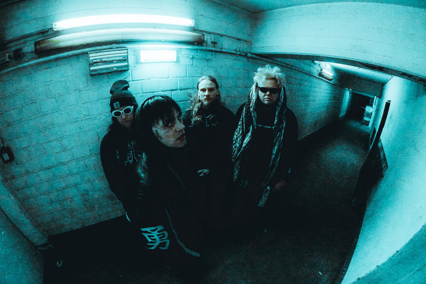 Mèlancolia lança novo single evideoclipe ‘Spit!’ com participação de Christopher Mackertich do Dregg