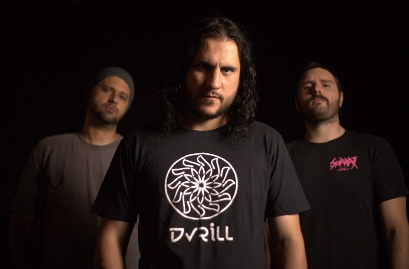 Mad Sneaks bebe na fonte do grunge dos anos 90 em novo single “Coma”