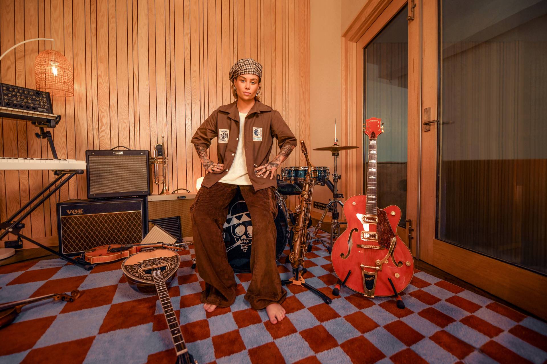 Tash Sultana volta ao Brasil com turnê “Return To The Roots” em novembro