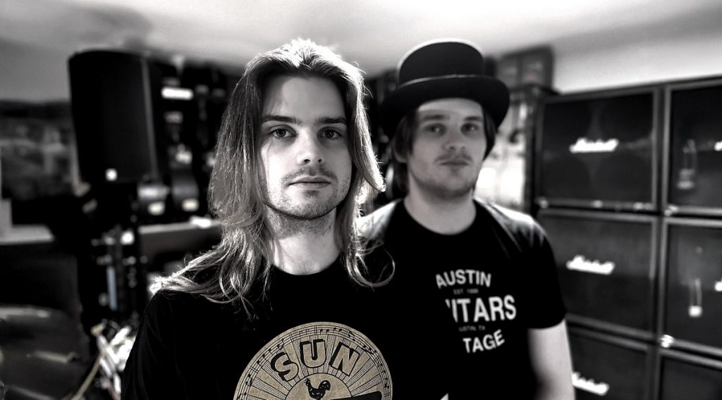 Wattmore lança single “Romantic Side”