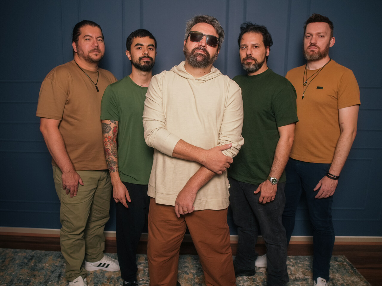 Canvas lança novo single “Amanheceu” com formação renovada