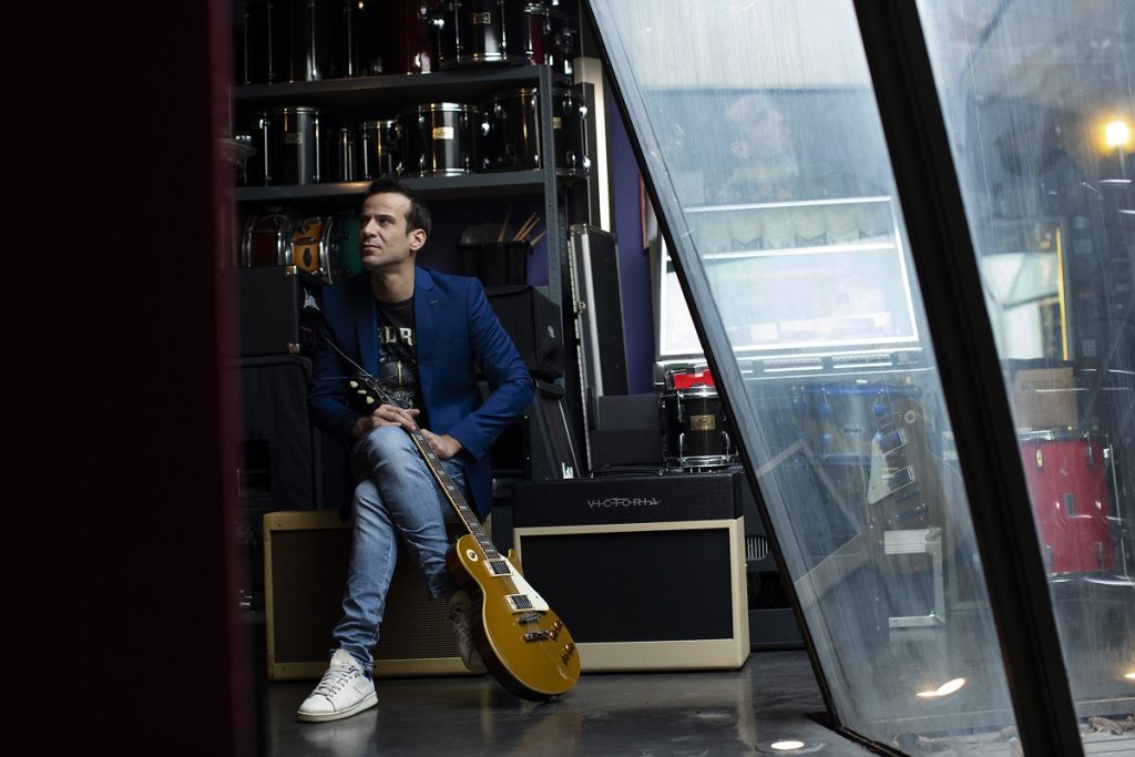Richard Green: Guitarrista lança single “Happy Monday”