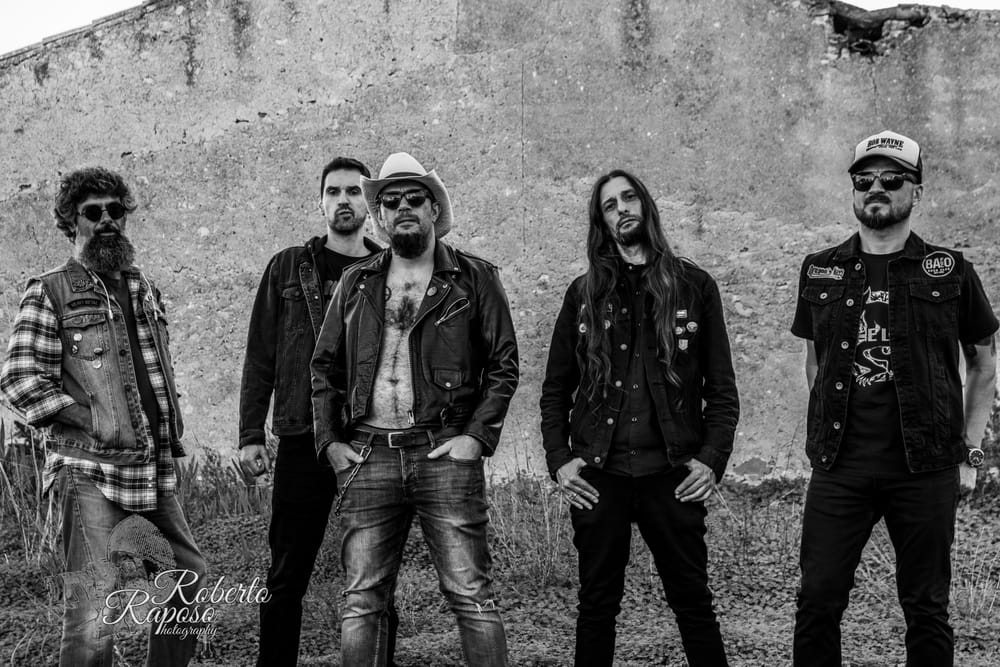Dragon’s Kiss lança novo álbum após mais de uma década