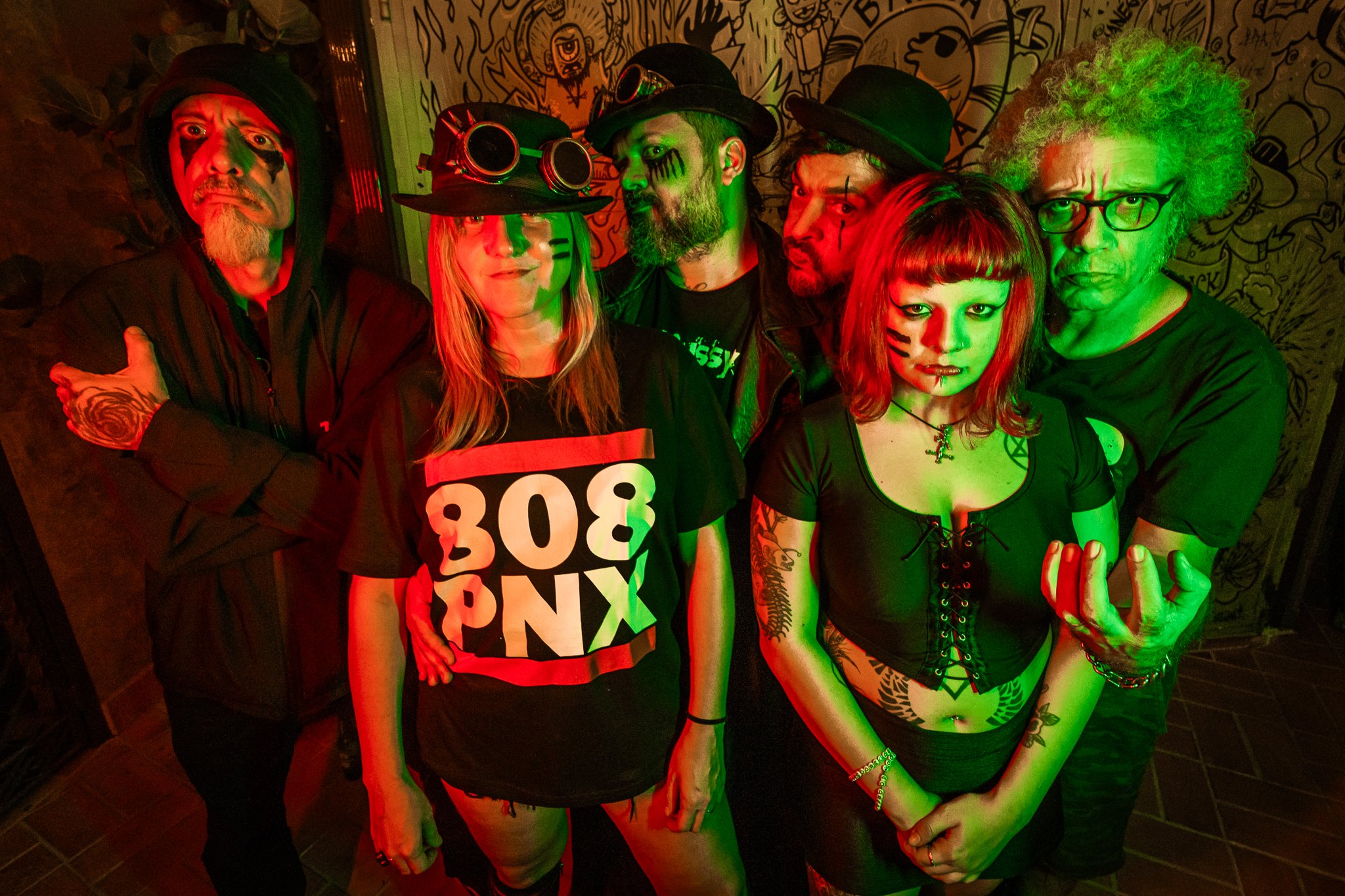 808 Punks lança EP produzido por Edu K; ouça “Bater Cabeça e Rebolar”