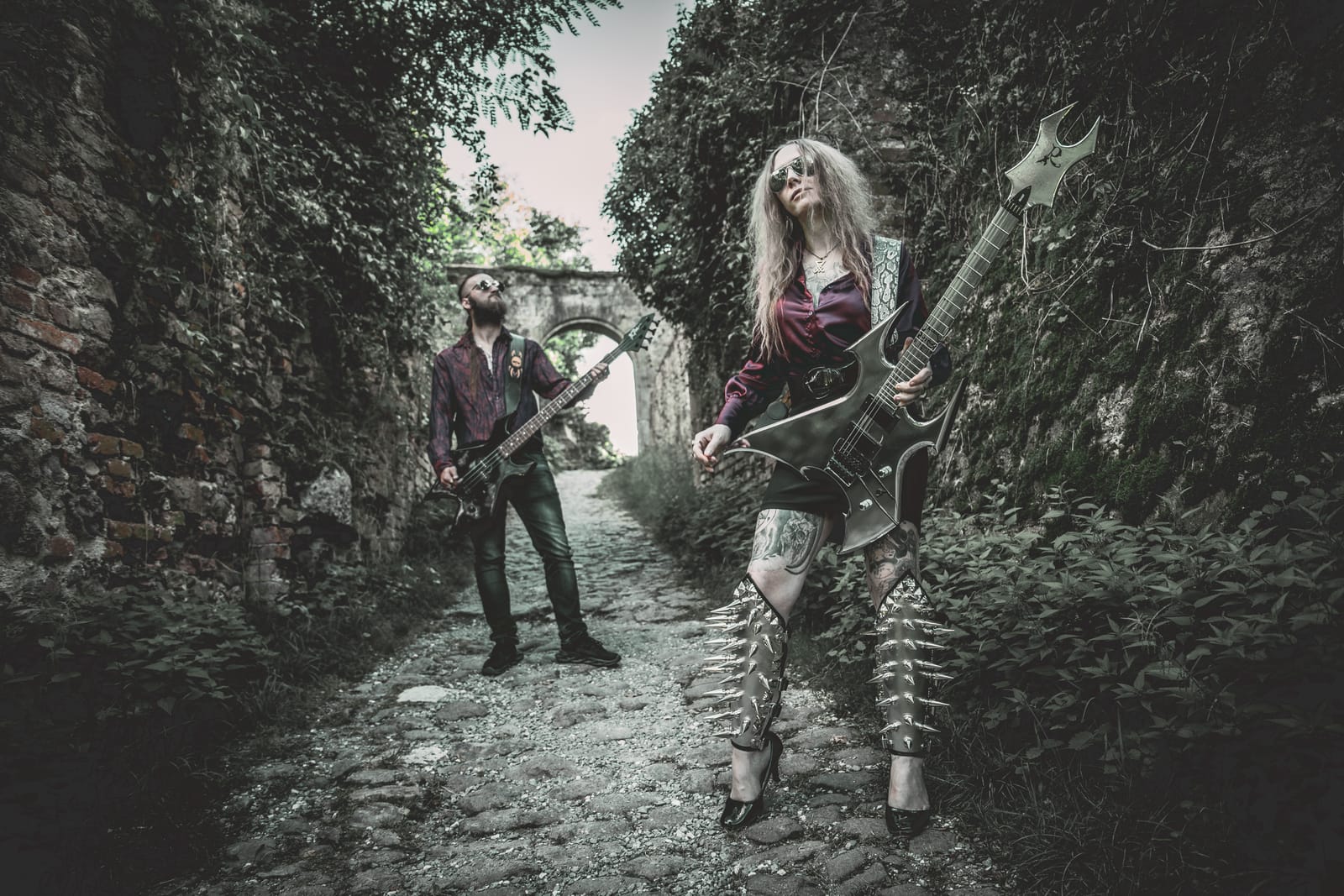 Christina Earlymorn apresenta vídeo de bastidores do álbum de estreia do St. Unholyness