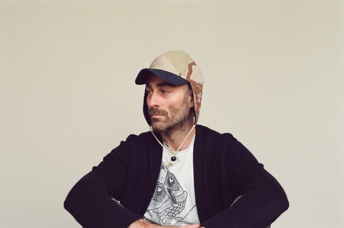 Owen, músico fundador do Cap’n Jazz, faz show solo em São Paulo dia 6 de novembro