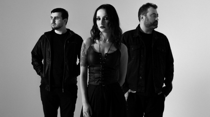 Elyra lança seu EP de estreia e consolida seu nome no cenário nacional