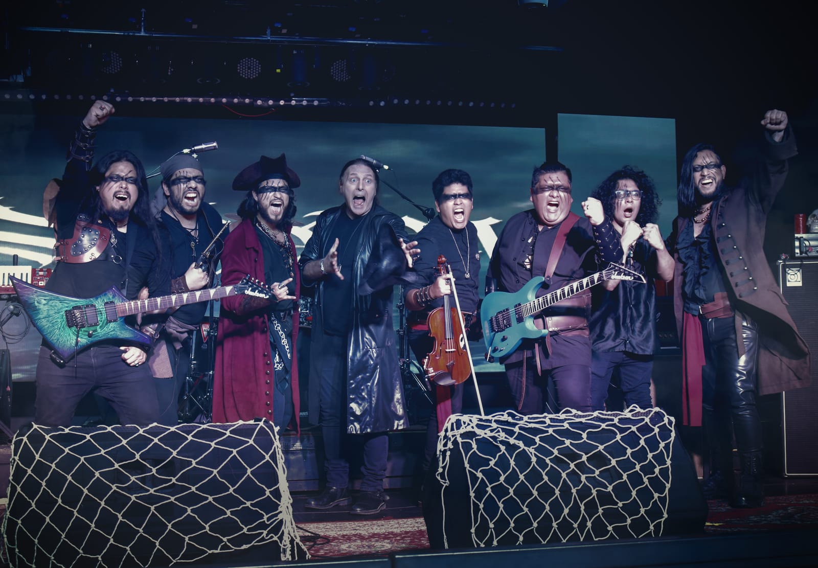 Banda peruana Saloma lança single e videoclipe com o vocalista italiano Fabio Lione