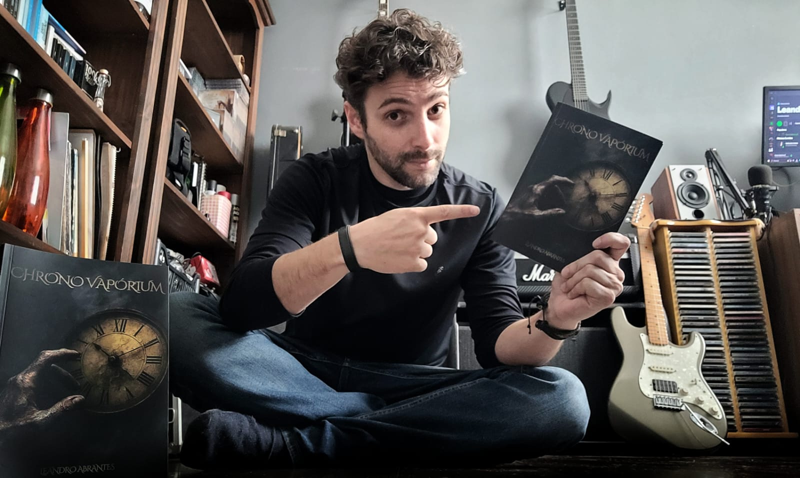 Leandro Abrantes da Hell Yeah Music Company lança o livro “Chrono Vapórium”