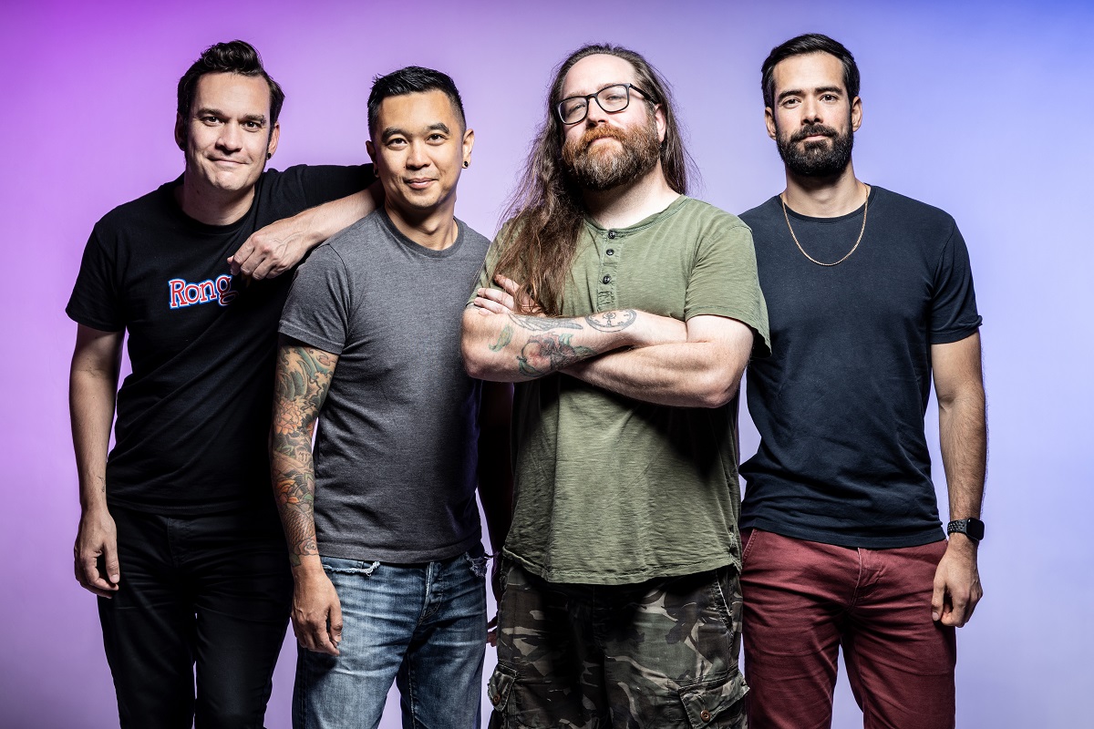 The Interrogation lança primeiro novo single em 5 anos; Ouça “Wicked Happy”