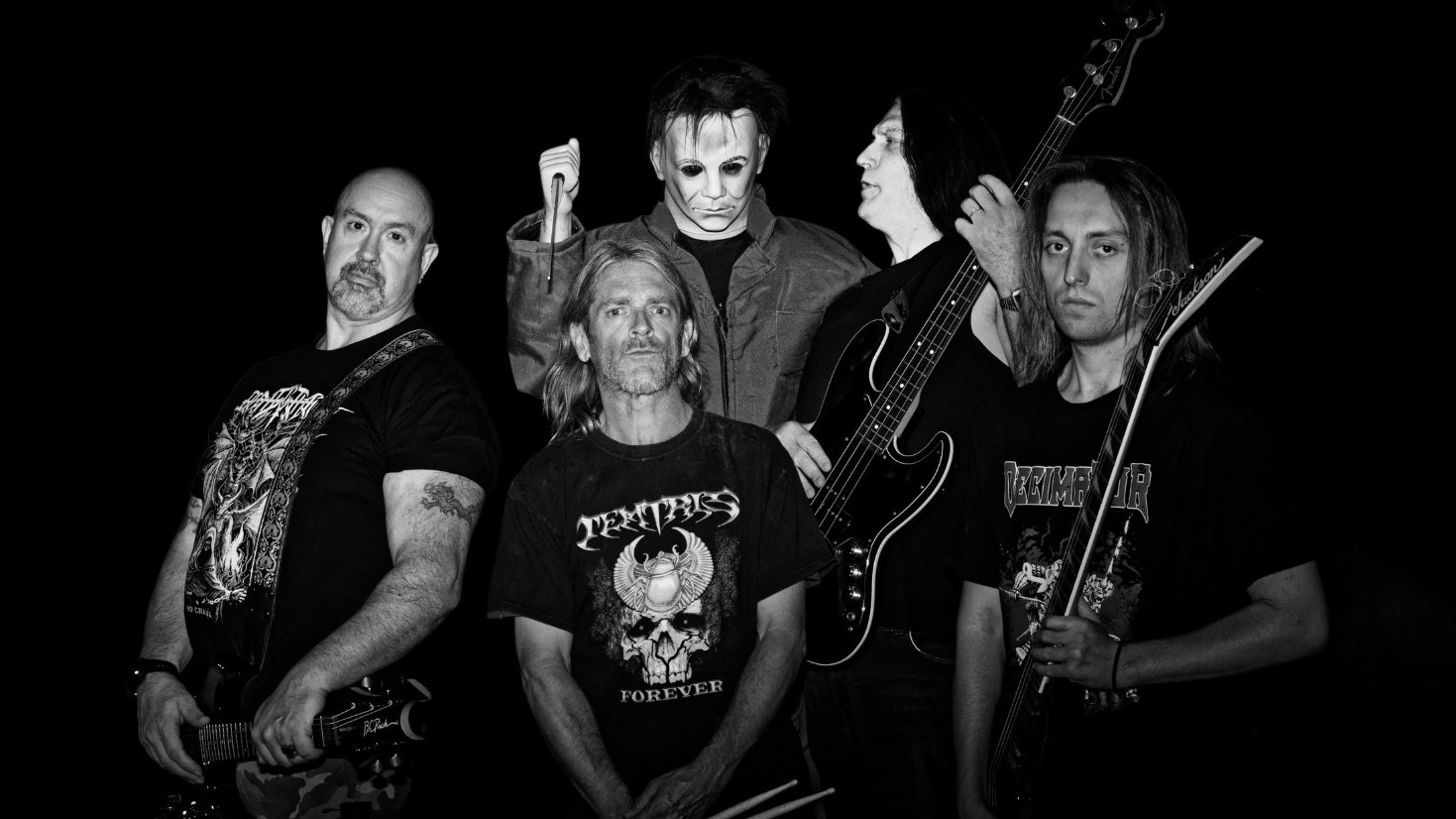 Decimator anuncia EP “Downfallen” e divulga clipe da faixa-título