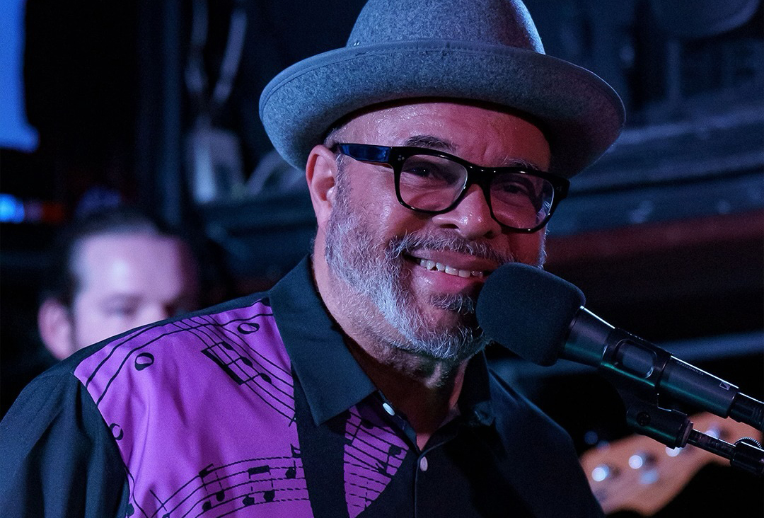 Chris Oledude lança poderoso hino “Save The Children”
