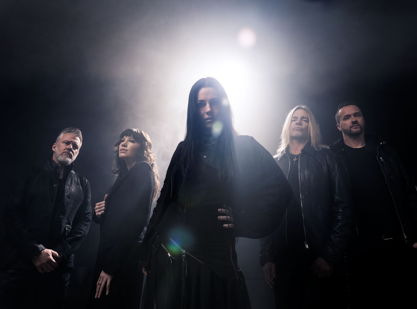 Evanescence lança o álbum “Sanctuary”, sexto trabalho de estúdio da carreira