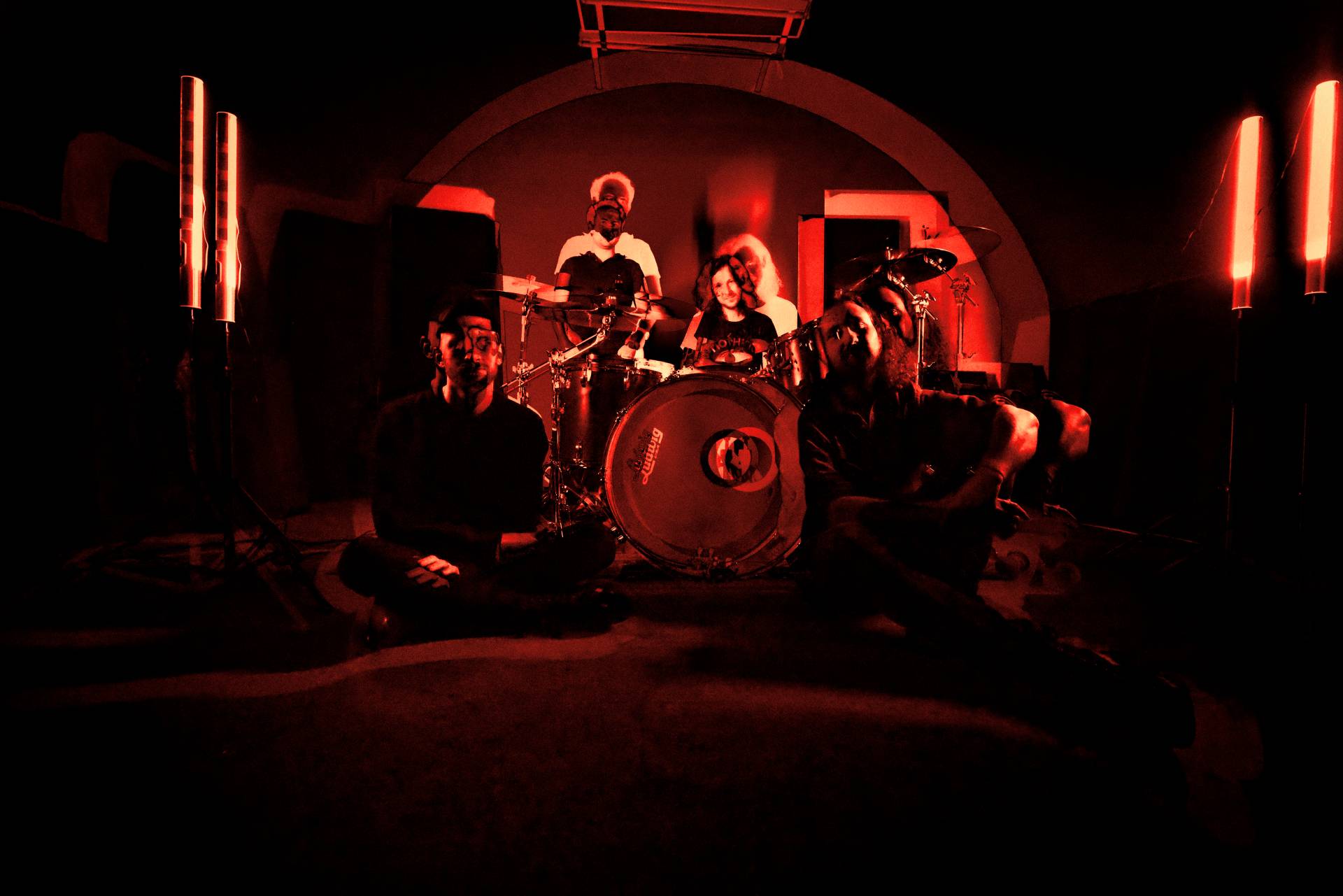 Untitled With Drums lança o single “Shame” e anuncia álbum para agosto