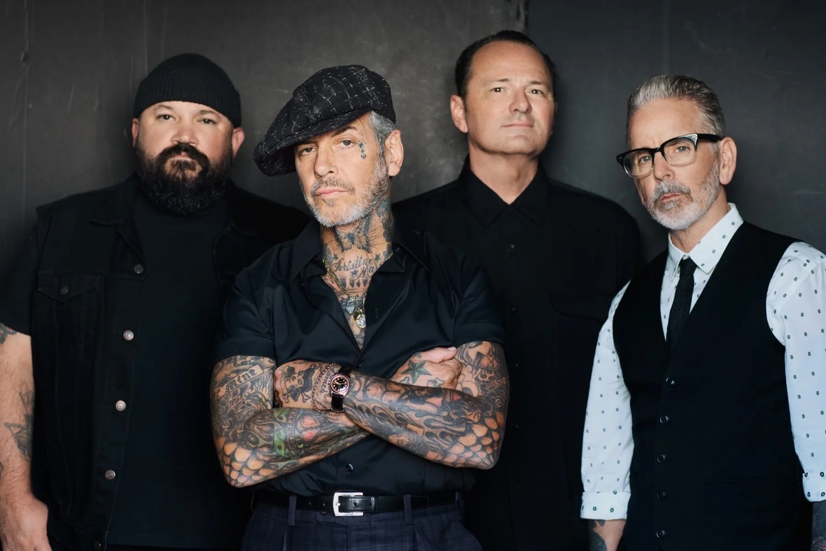 Social Distortion volta ao Brasil após 16 anos com a turnê de novo álbum Born to Kill