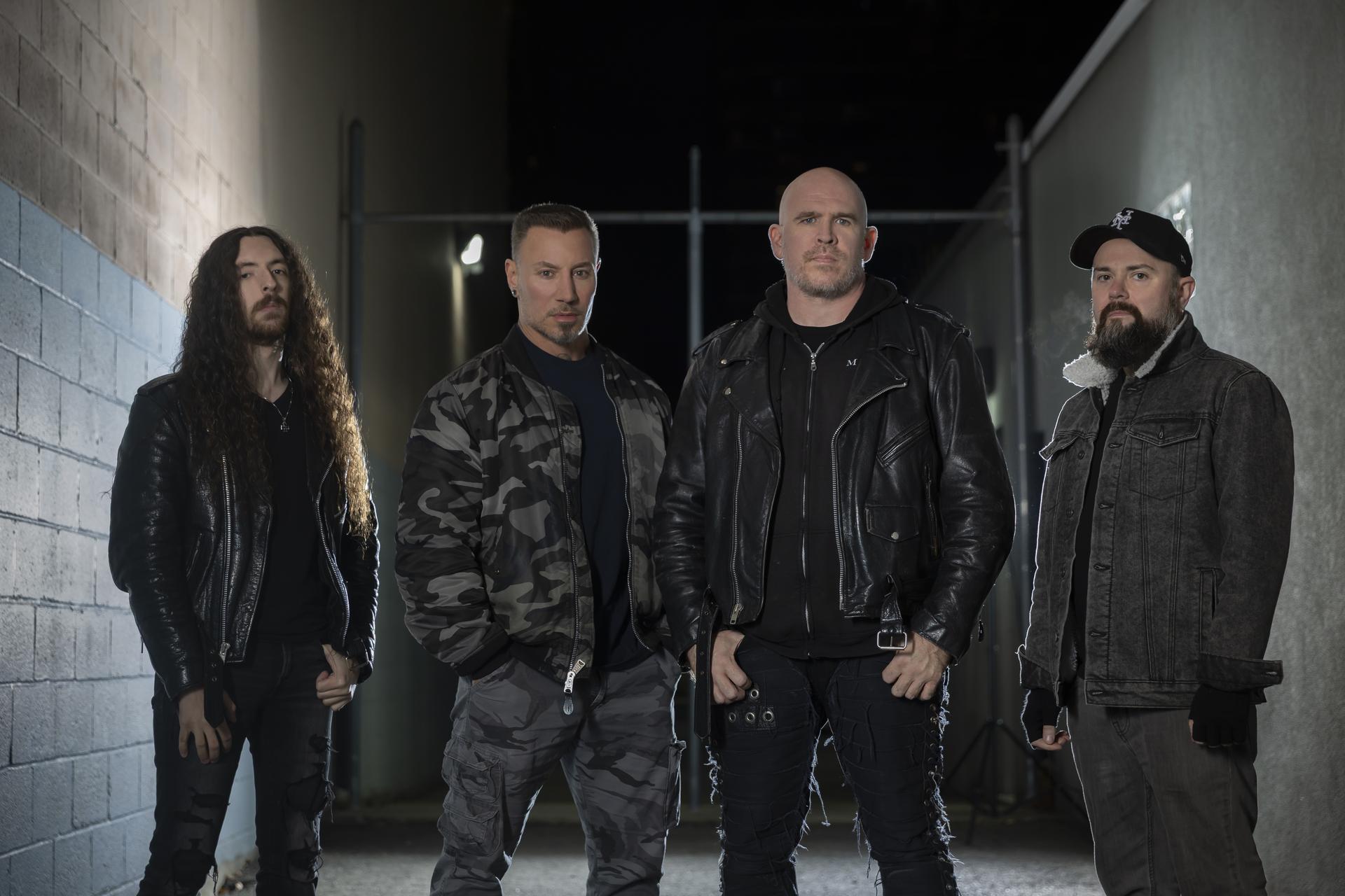Eastblood lança álbum de estreia, Burn What’s Left