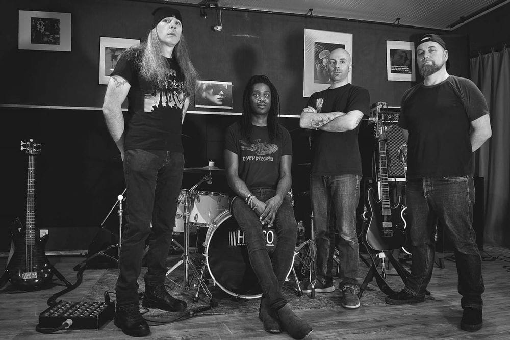 Hot Hell RooM lança “Soylent Green”, primeiro single do álbum Blood Red Sand