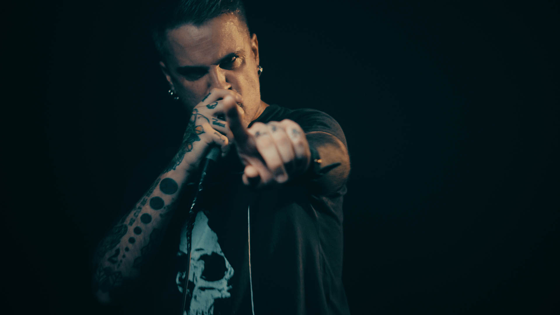 Libertà lança videoclipe de “O Estrago” contra a violência e a impunidade