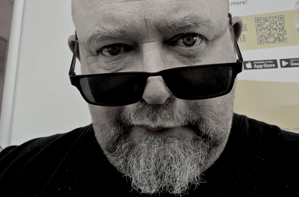 Rob Fletcher promove “Hells Gate”, faixa do novo álbum ‘Love Storm’
