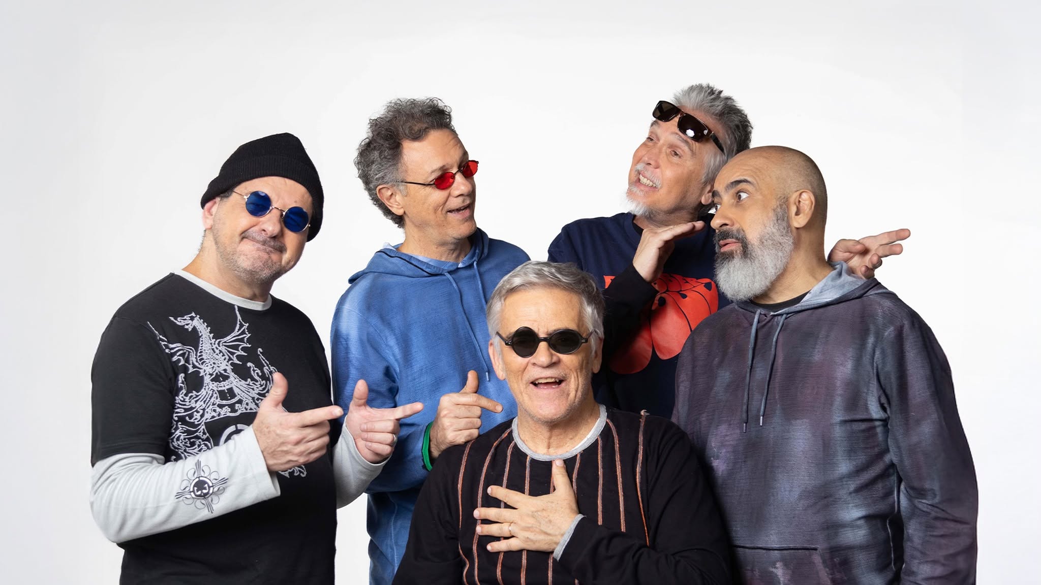 Inimigos do Rei retornam aos palcos com novo single “Vício” e show inédito