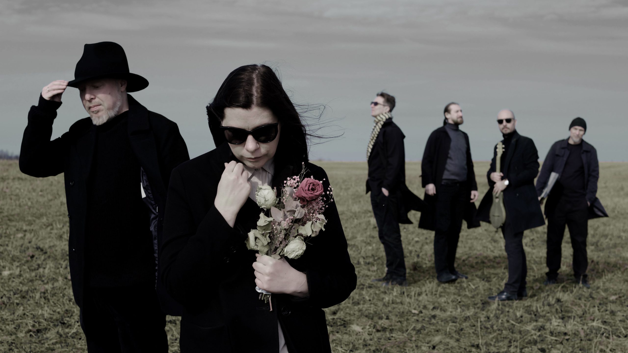 Theodor Bastard anuncia novo álbum e apresenta clipe de “Sverkay”